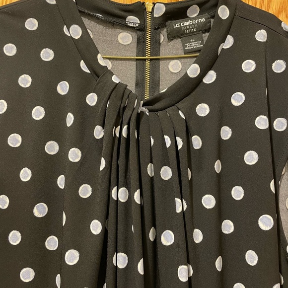 Liz Claiborne capped sleeve blouse - Picture 5 of 5